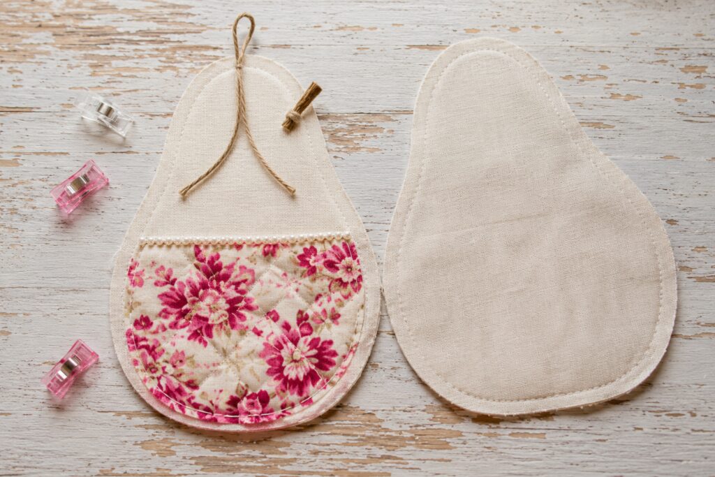 Open-pocket quilted pear assembly